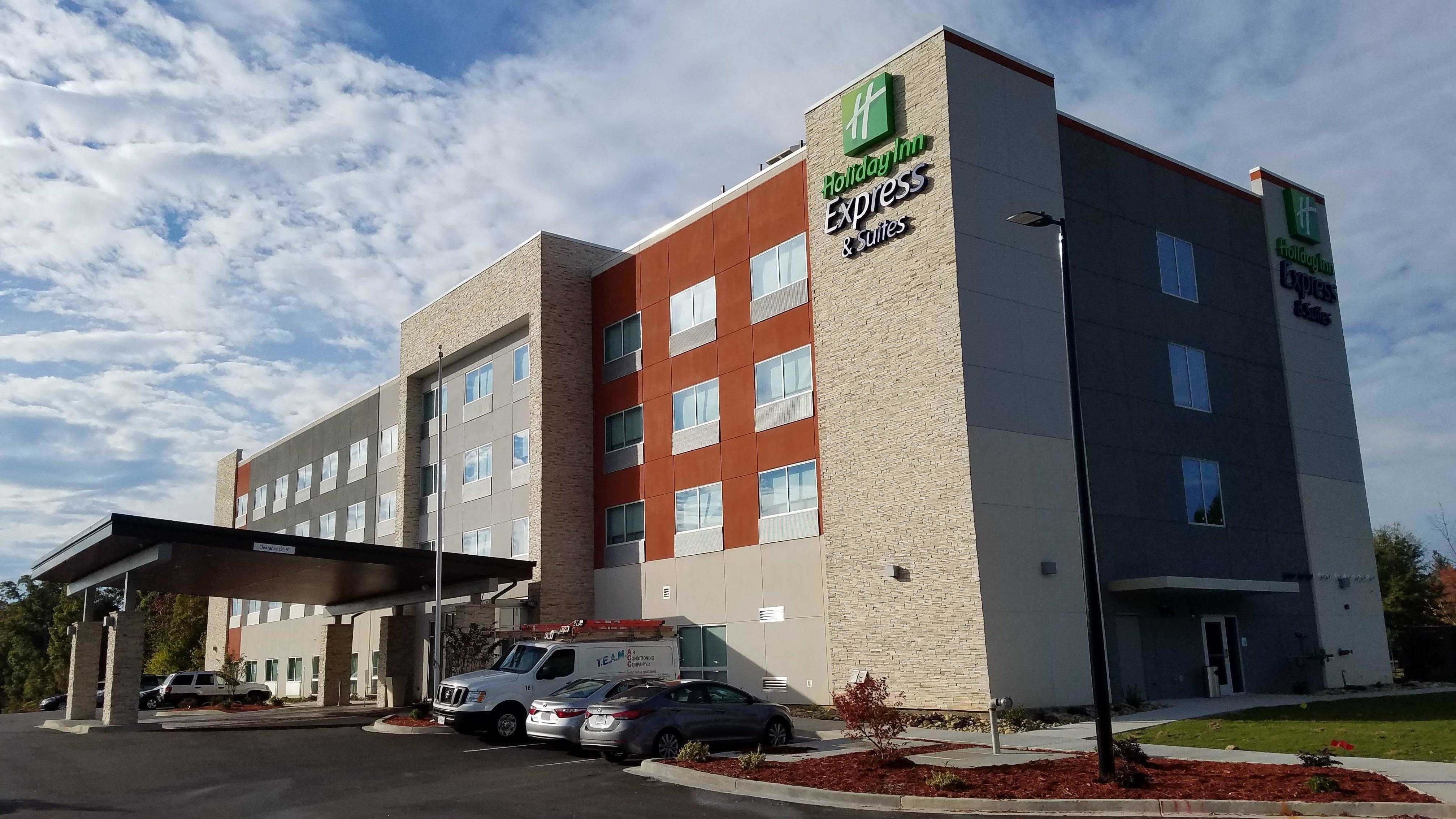 Holiday Inn Express & Suites Greenville Se - Simpsonville By Ihg Exterior photo